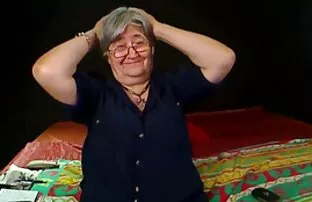 XXX इसके बजाय बीयर सेक्सी हिंदी मूवी फिल्म वीडियो की एक बोतल देखें