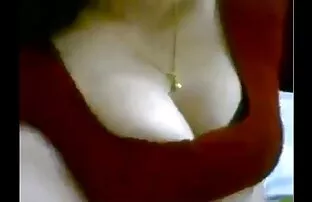 XXX एक की सेक्सी मूवी छात्र युगल की खातिर एक विनम्र शिक्षक को बहकाने का फैसला करता है