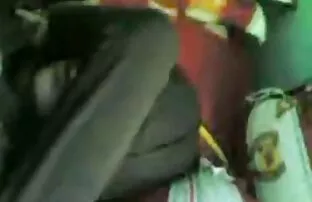 XXX इतना सेक्सी हिंदी वीडियो मूवी के लिए एक युवा फूहड़