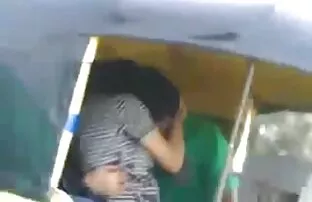XXX एक युवा परी सेक्सी मूवी मूवी हिंदी में अपने प्रेमी के साथ बिस्तर पर टिकी हुई है