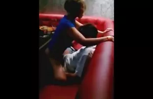 XXX एक पड़ोसी ने अपने दोस्त को रस दिया और दरार डाल दी जो जीभ के नीचे दाढ़ी सेक्स की मूवी हिंदी में नहीं करता है